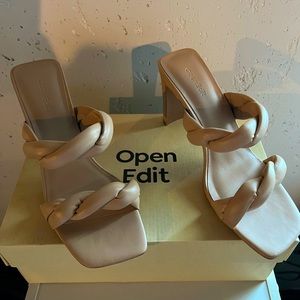 Women’s nude heels